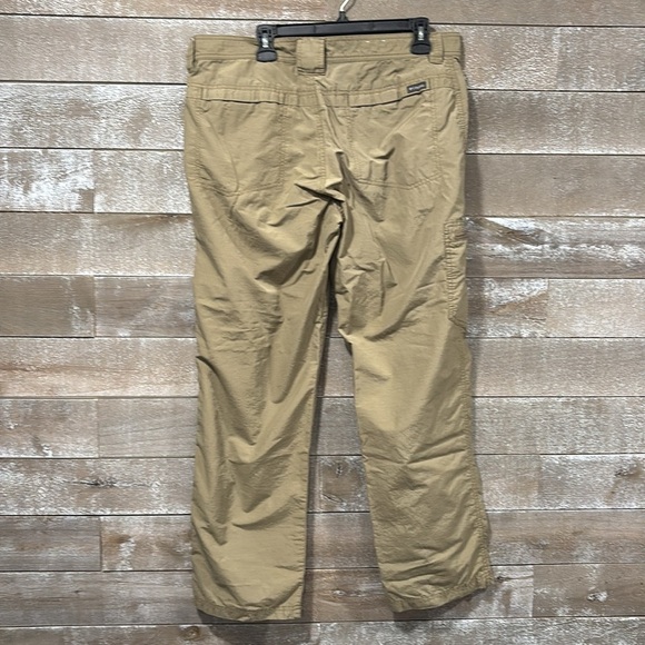Columbia khaki cargo pants 36x30 - Picture 7 of 9
